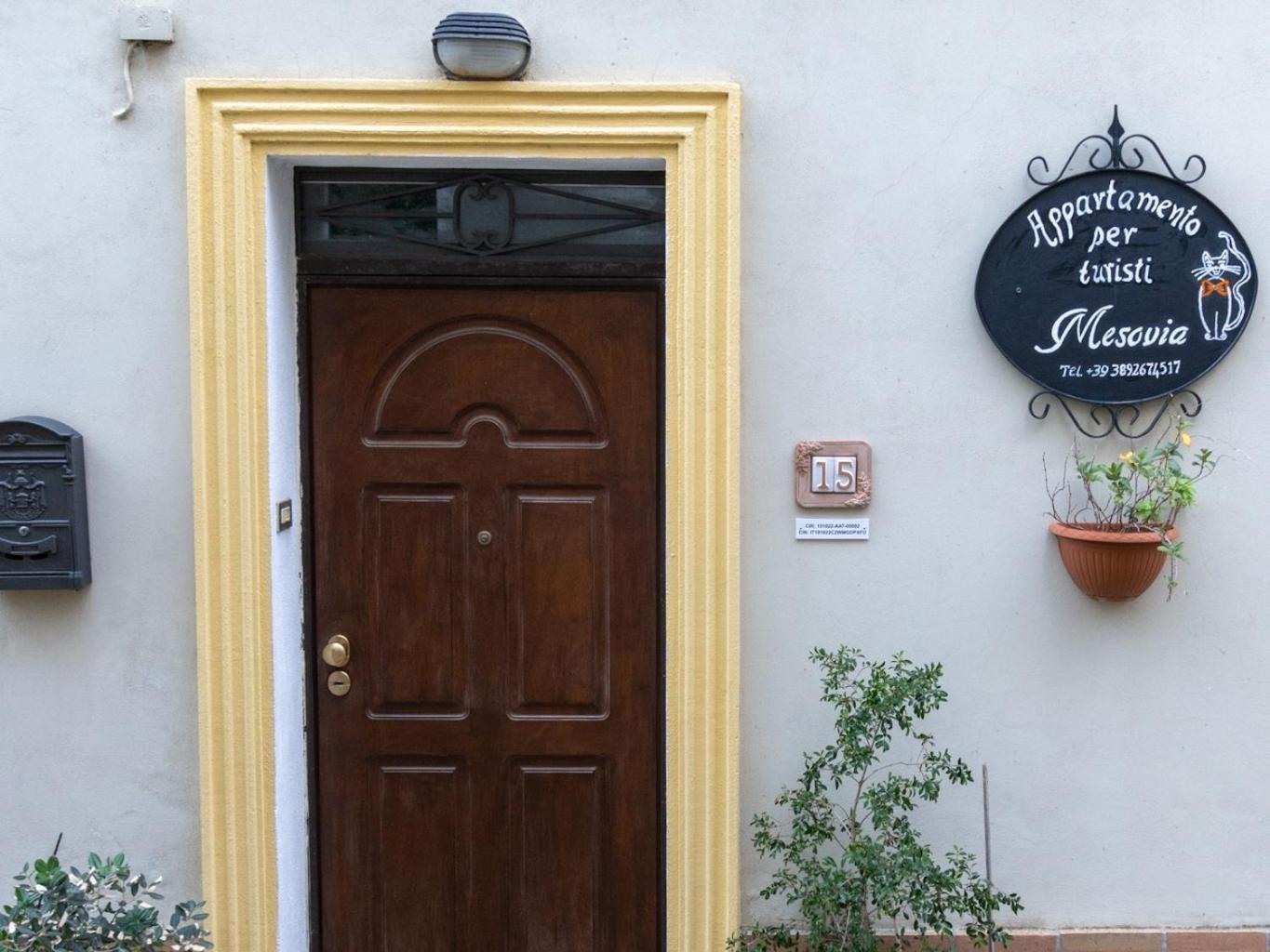 Appartamento Per Turisti Mesovia Santa Severina Exterior photo
